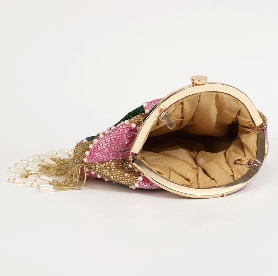 Zarrah Batua Bag with Detachable Handle - Image 3